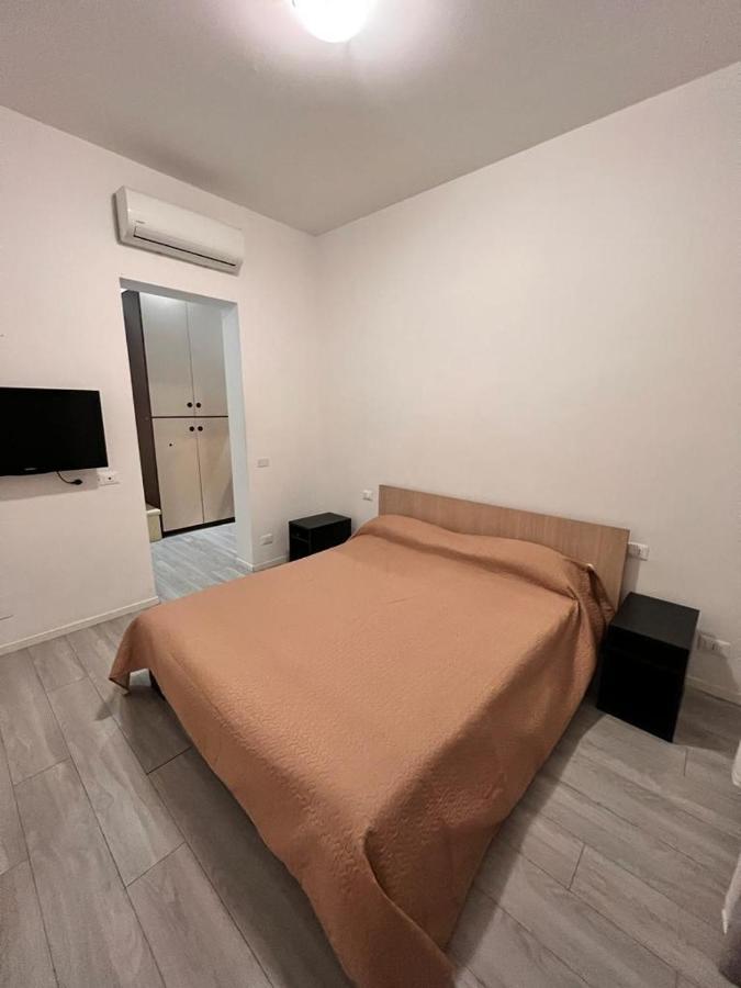 Savona Magnifico Sole Mare 150 M Wifi Climatcontrol Apartment Екстериор снимка