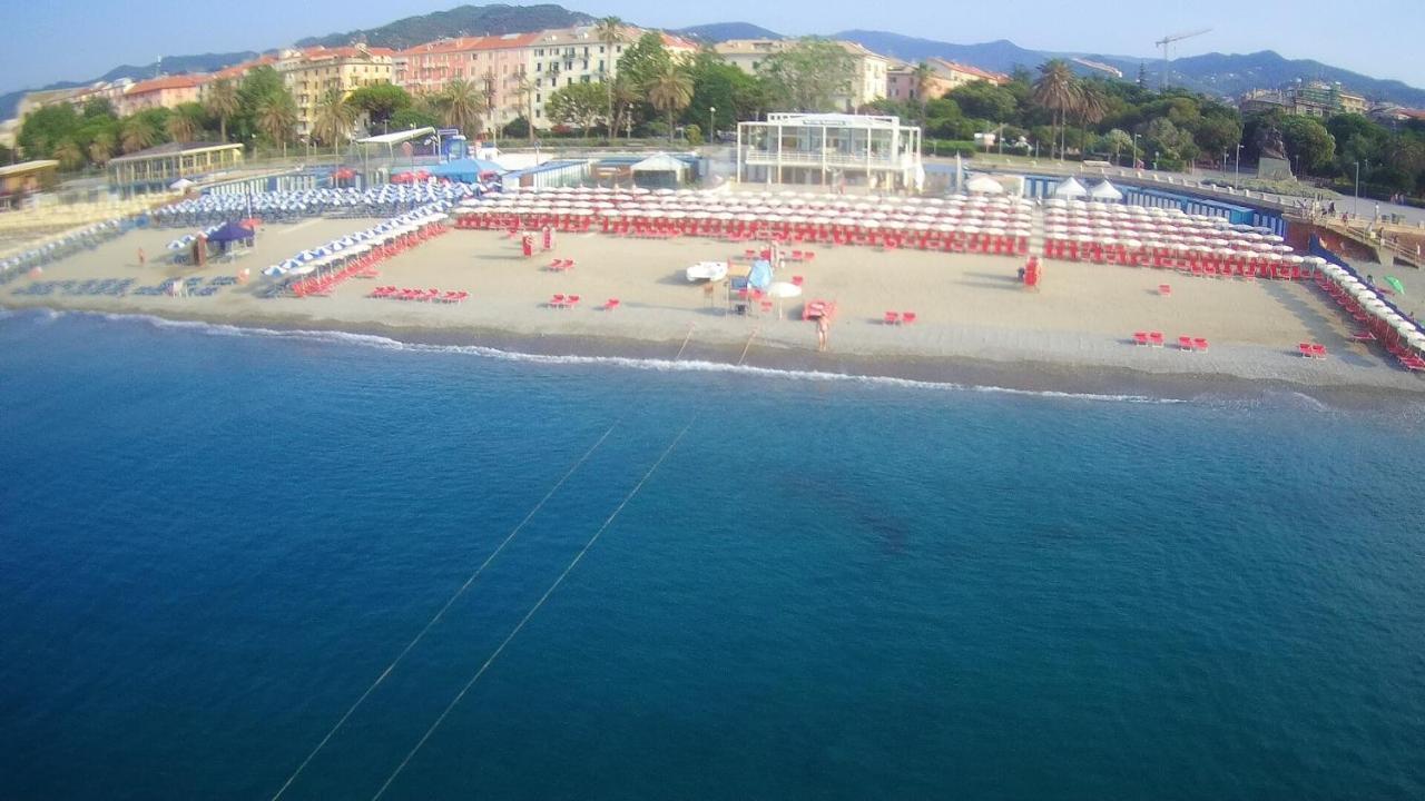 Savona Magnifico Sole Mare 150 M Wifi Climatcontrol Apartment Екстериор снимка