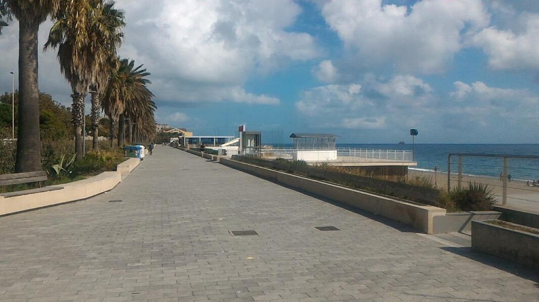 Savona Magnifico Sole Mare 150 M Wifi Climatcontrol Apartment Екстериор снимка