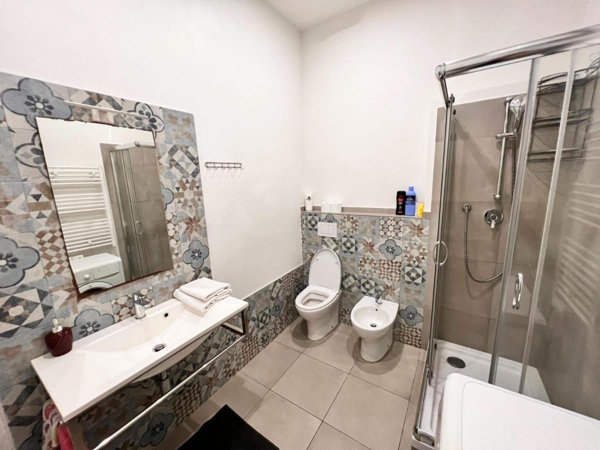 Savona Magnifico Sole Mare 150 M Wifi Climatcontrol Apartment Екстериор снимка